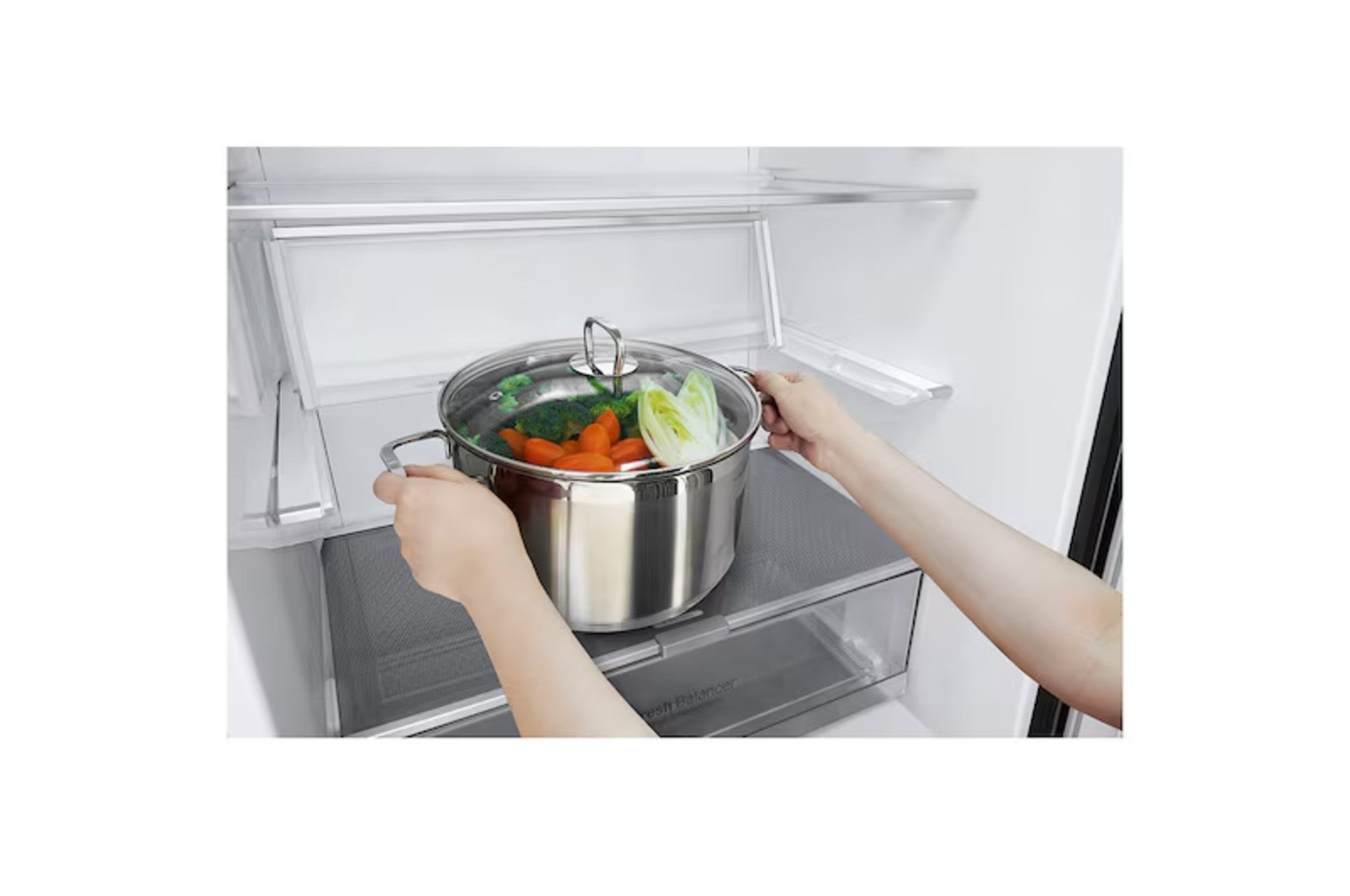 Nevera Bottom Freezer No Frost 420L Negro Mate LG GB41WPT.AMCCCLM