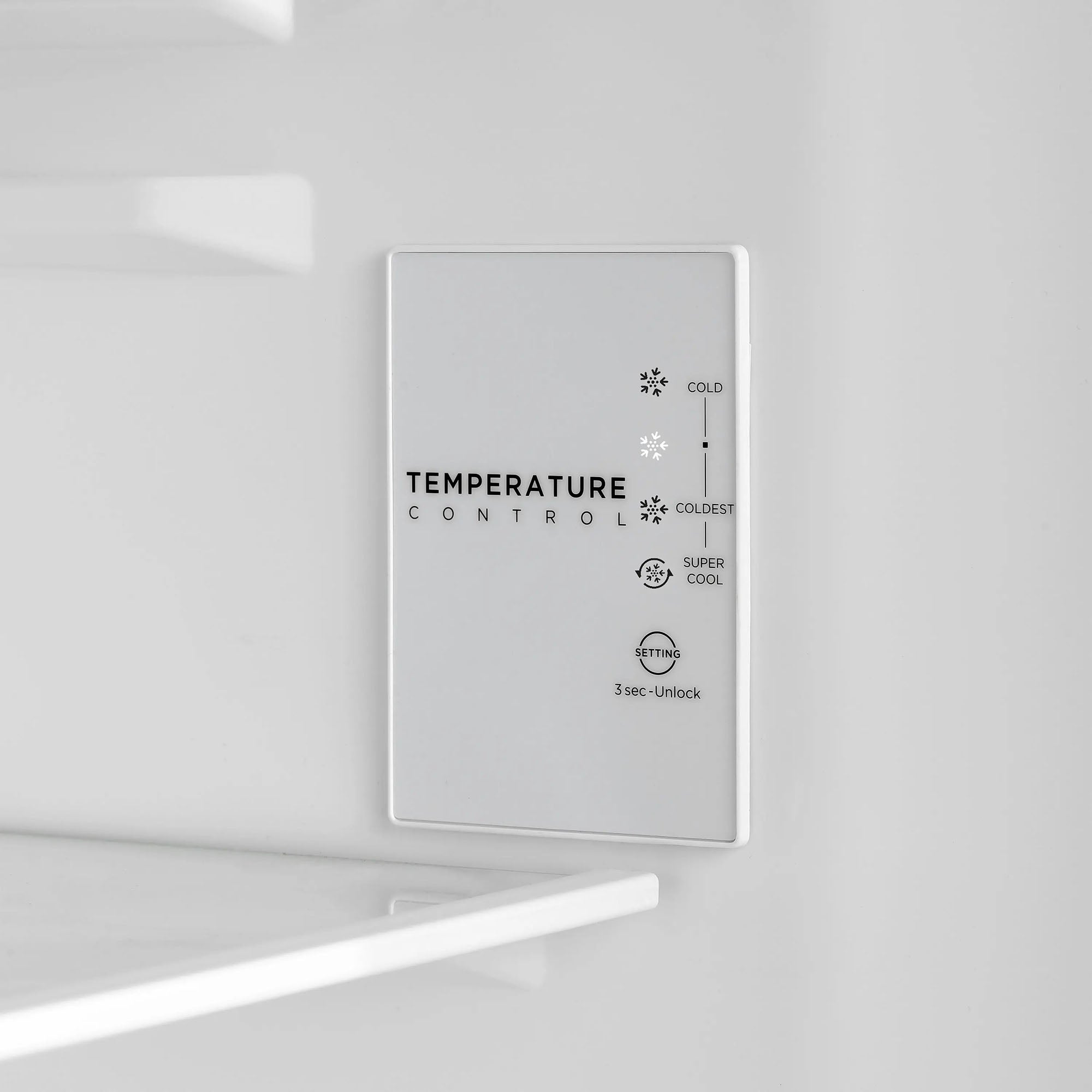 Nevera Inverter Quattro Jazz Black 409 L Midea MDRT580MTM28COD